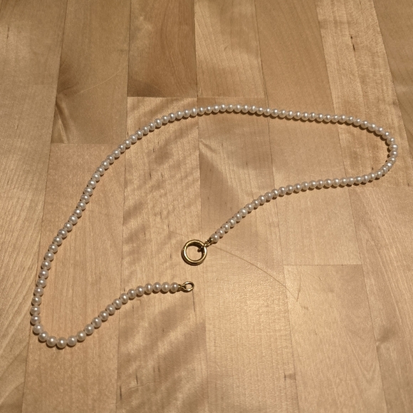 Mejuri Pearl Charm Necklace 18" Gold Vermeil - Picture 5 of 5